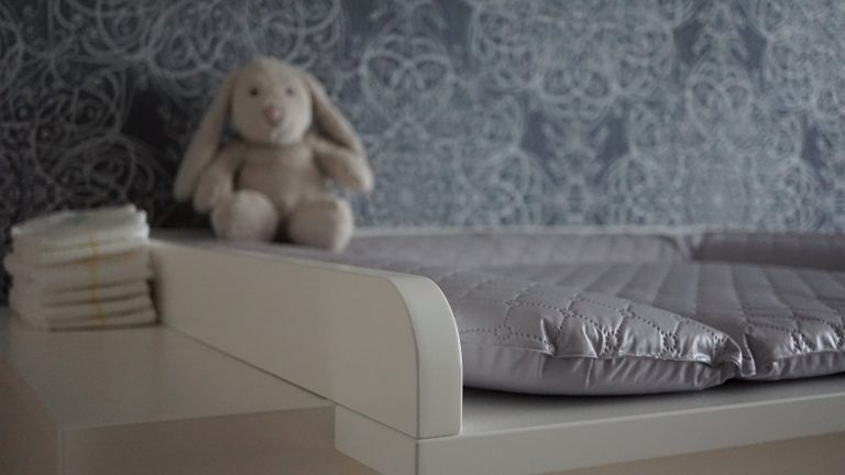 Materace przeciwodleżynowe producent